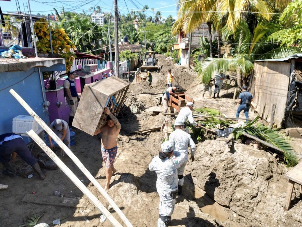 Daños por el huracán Roslyn, Bahía de Banderas, Nayarit.