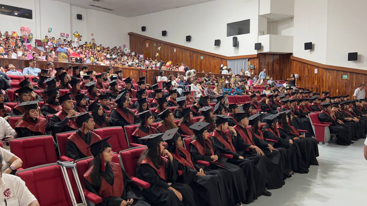 Se gradúan 123 alumnos en CONALEP Puerto Vallarta II