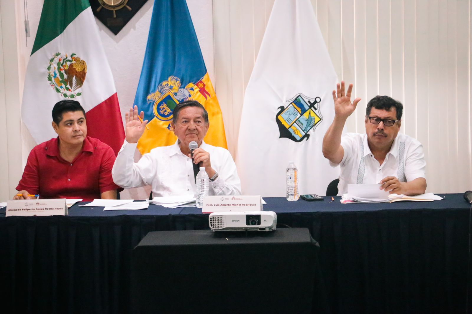 Aprueban ampliación de licencia del síndico Juan Carlos Hernández Salazar
