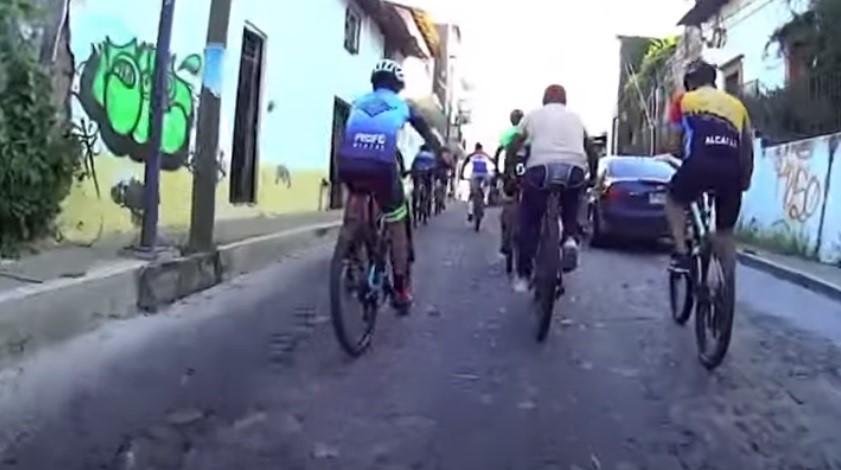 Espectacular competencia de ciclismo de montaña ‘Héroes de la Independencia’