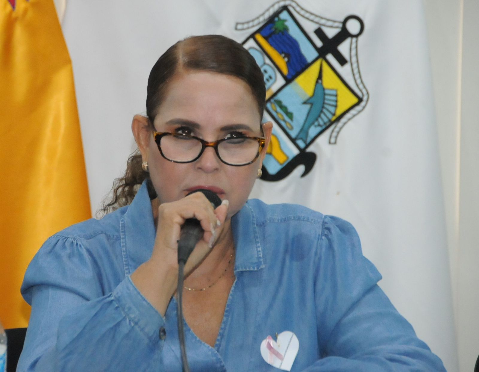 Regidora María Elena Curiel, presenta su 2º informe de actividades