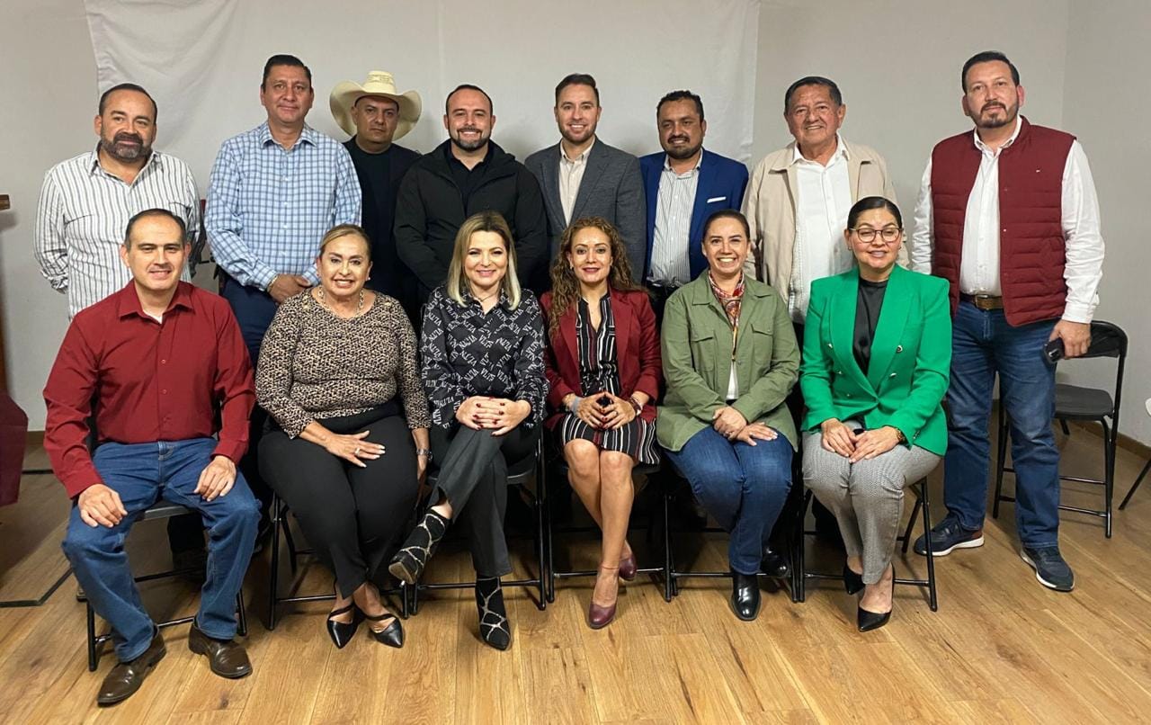 Claudia Delgadillo se reunió con alcaldes morenistas de Jalisco