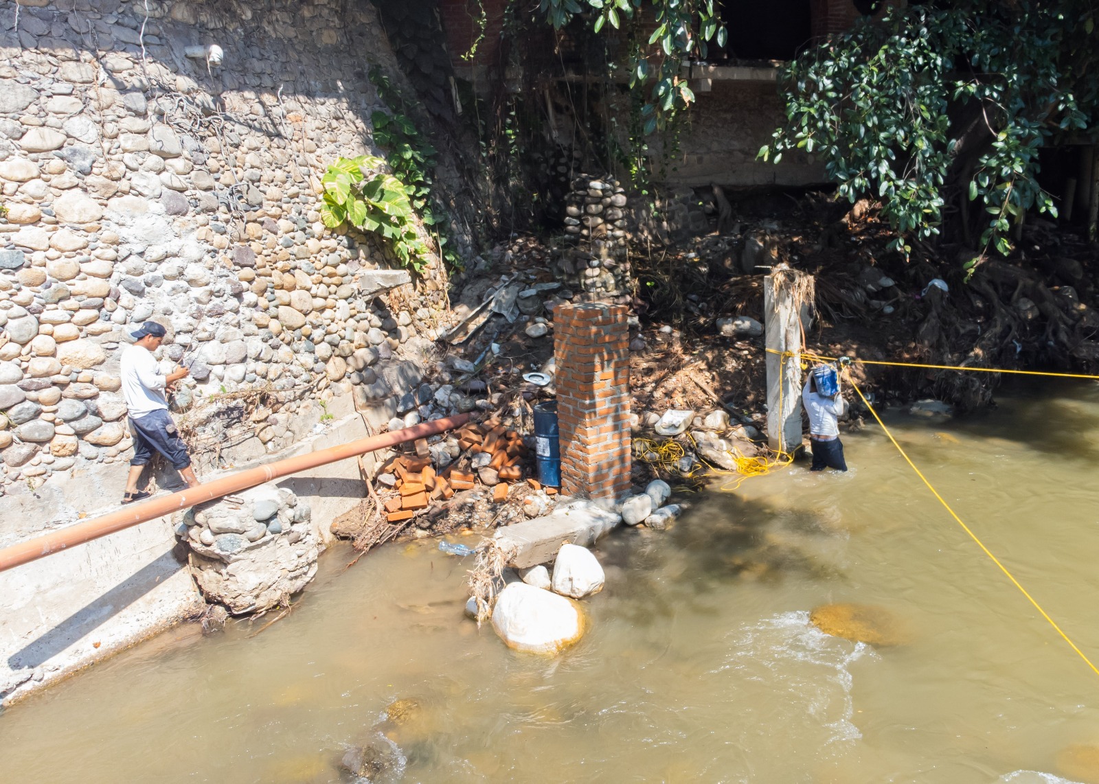 Continúa SEAPAL con reparaciones a infraestructura sanitaria en zona del Cuale