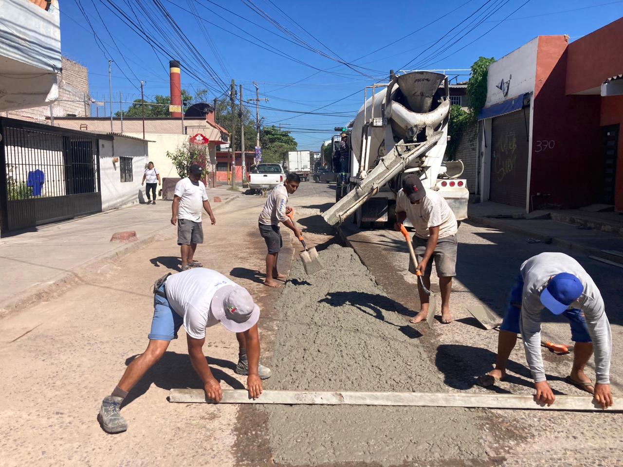 Interviene SEAPAL oportunamente tubería de drenaje en calle Exiquio Corona