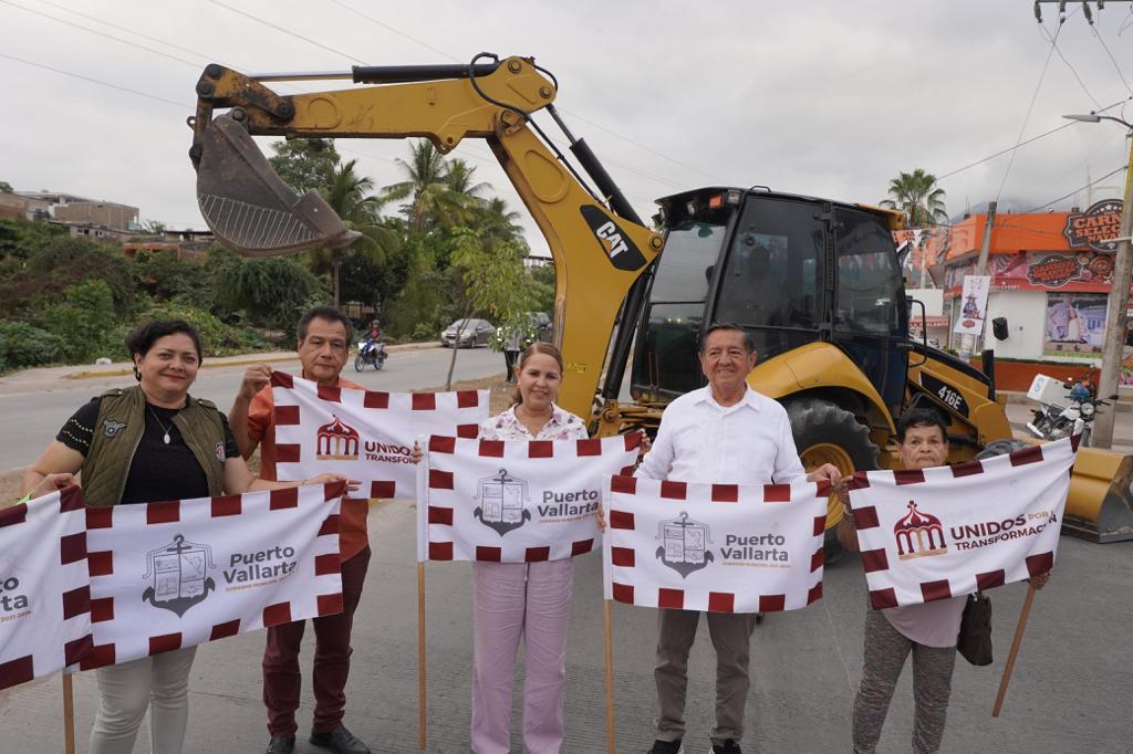 Arranca modernización de alumbrado público en Av. Los Poetas