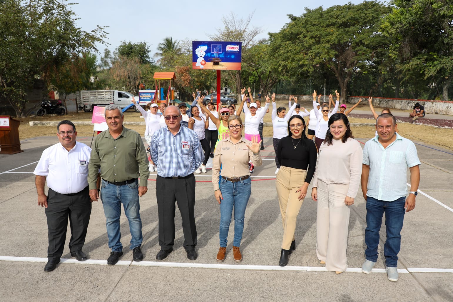 Inauguran rehabilitación de cancha y juegos en Laguna el Coapinole