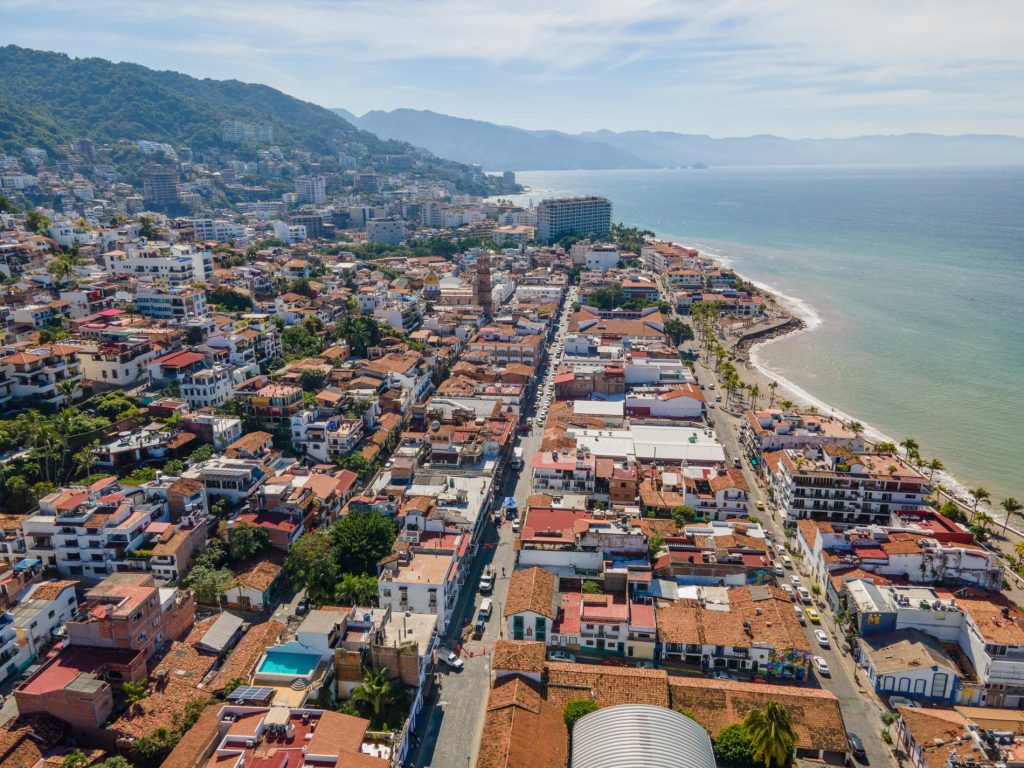 Gobierno municipal fortalece la marca turística de Puerto Vallarta