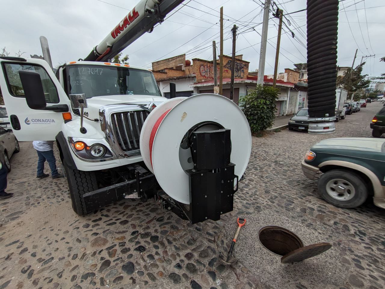 Trabajo duro para mantener en buenas condiciones las líneas sanitarias