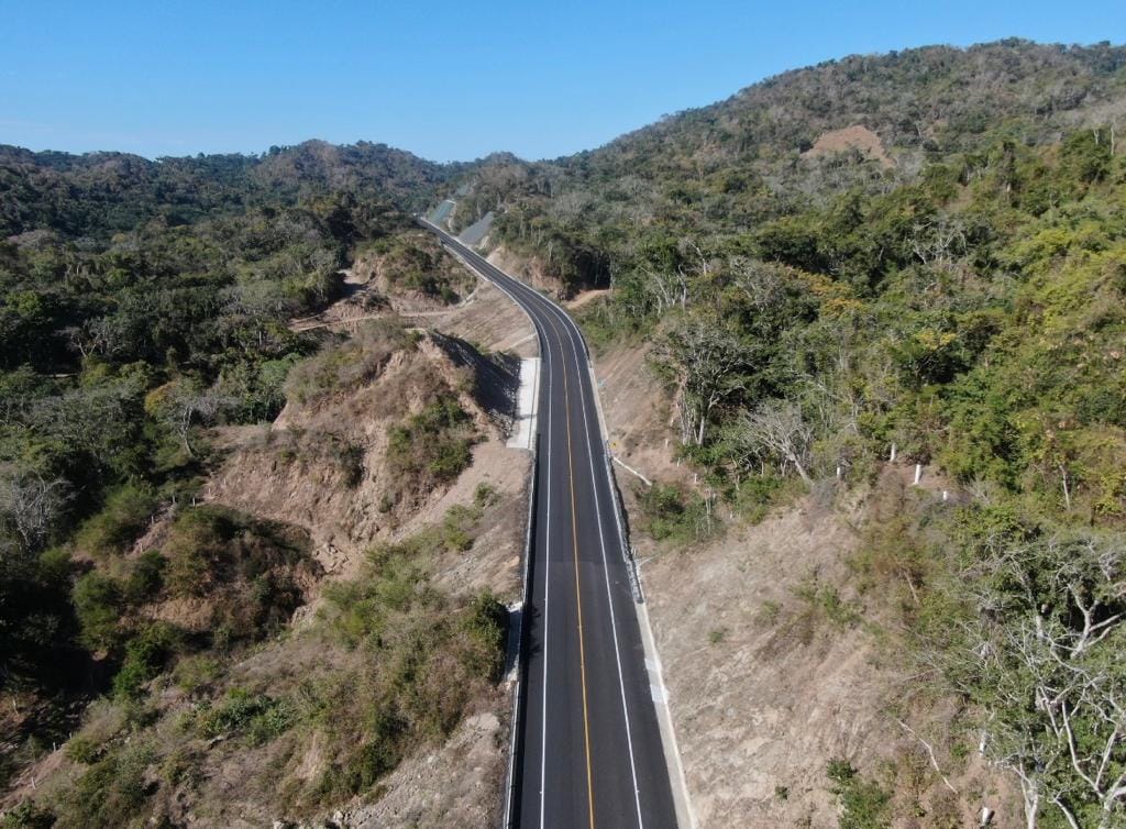 Adiós a las curvas de Compostela, la "Autopista Las Varas" iniciará operación en "Semana Santa"