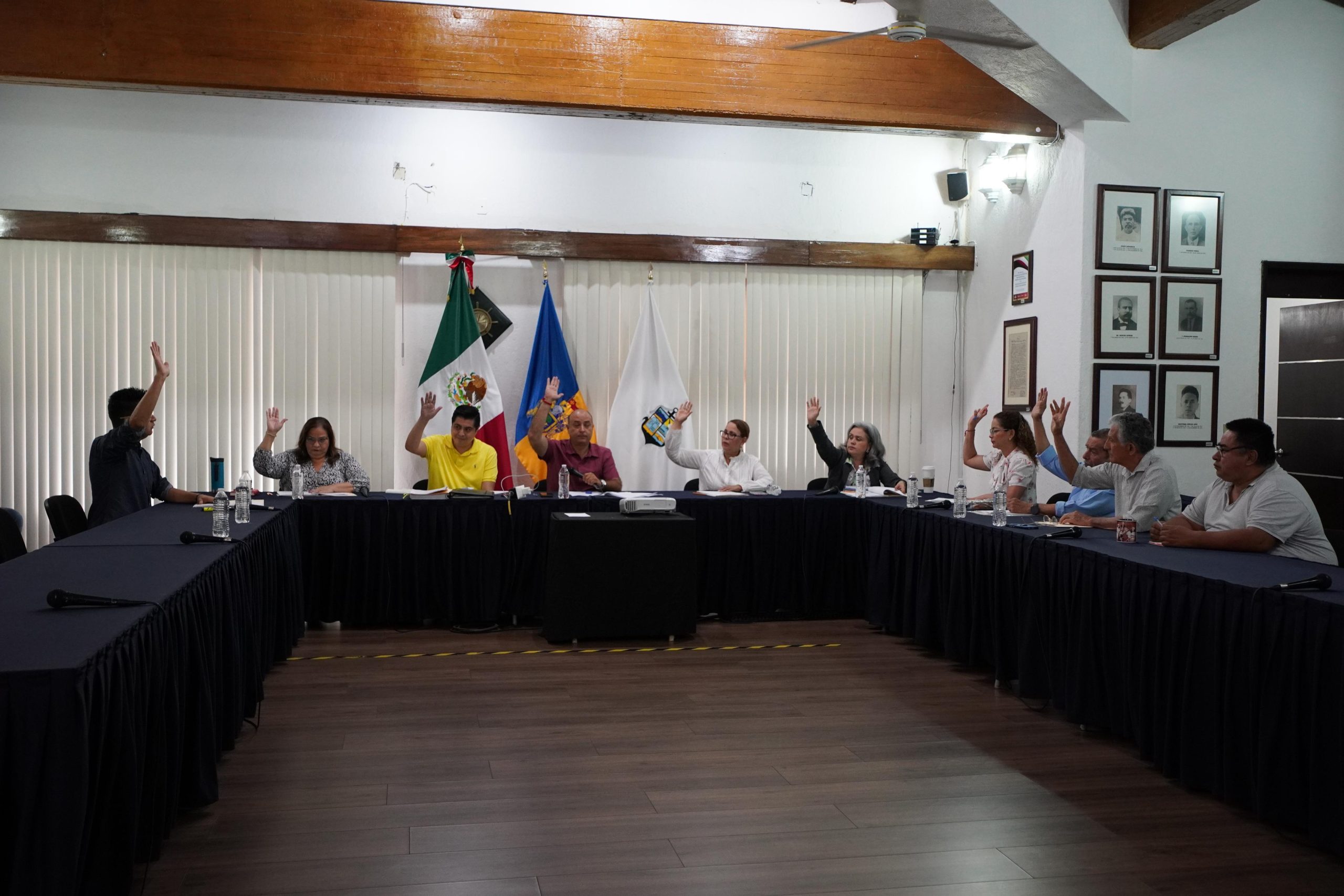 Aprueban proyecto de convocatoria para el otorgamiento del Premio Puerto Vallarta