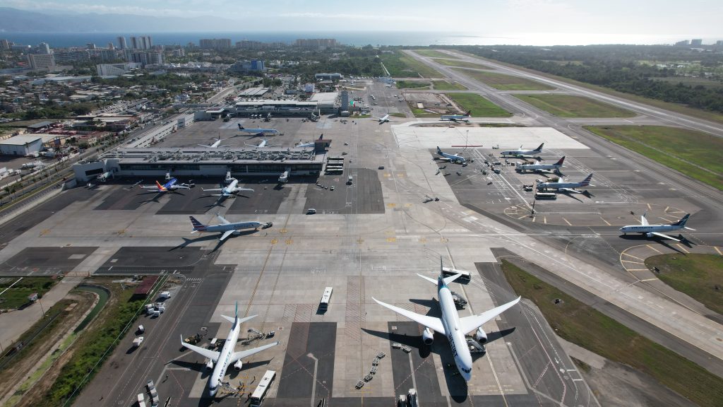 AEROPUERTO DE PUERTO VALLARTA

CONECTARÁ CON PRAGA EN RUTA CHÁRTER