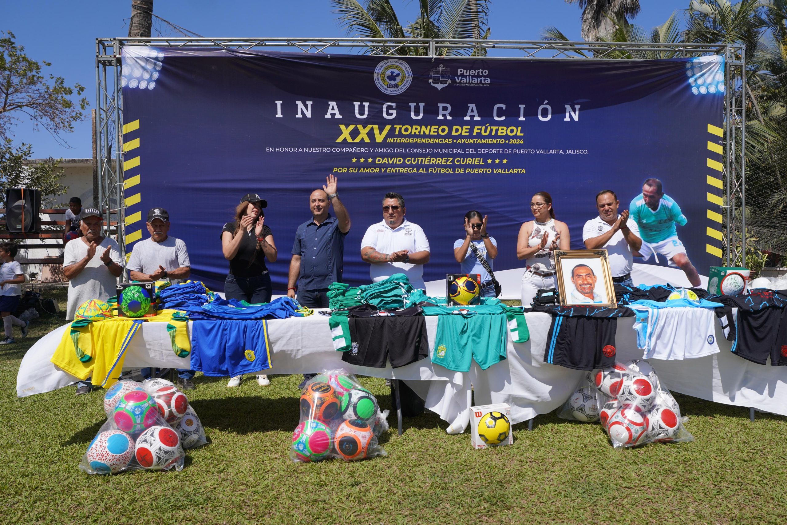 Inauguran el XXV Torneo Interdependencias de Futbol