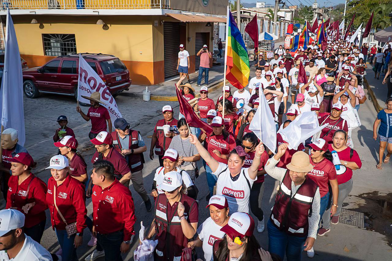 Por amor a Ixtapa  “Es un honor estar con la mejor”