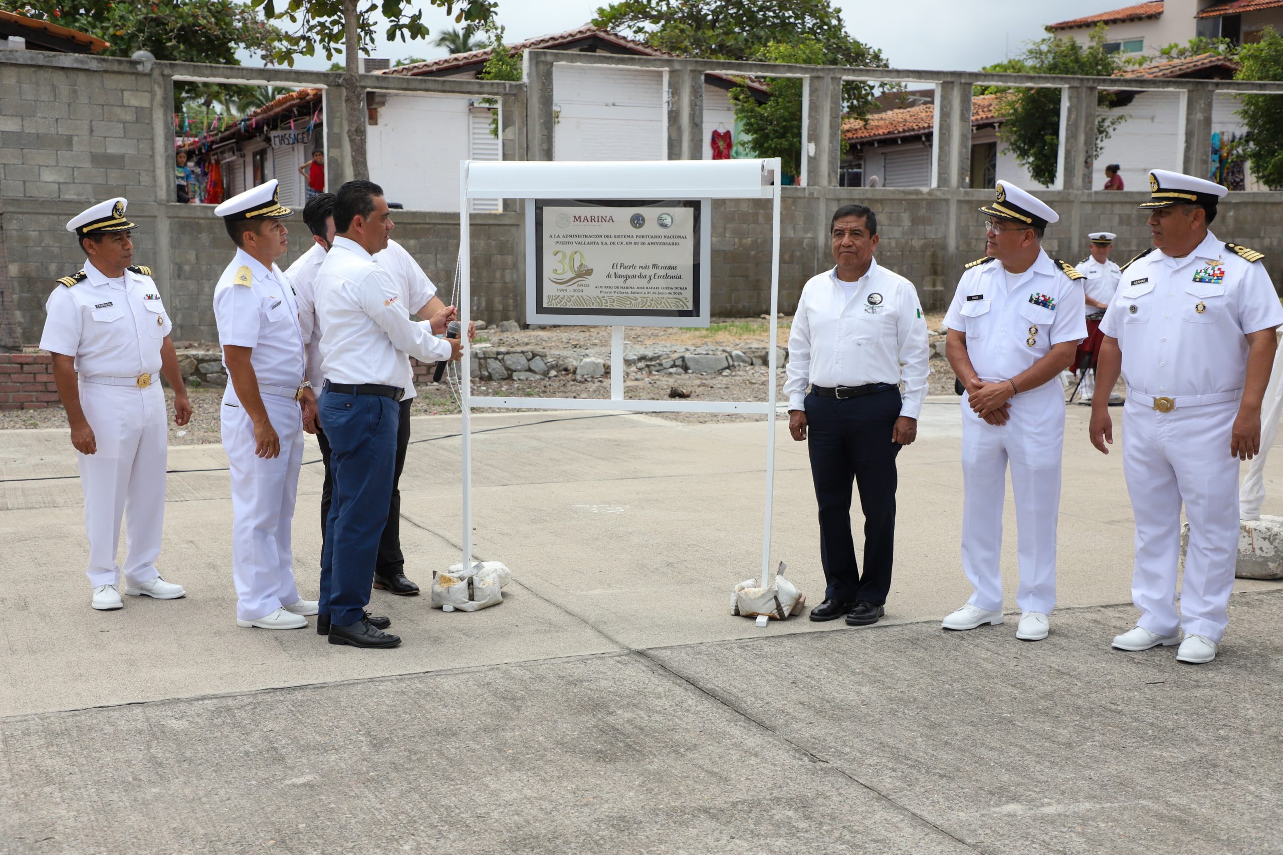 Conmemoran autoridades el 30 aniversario de la ASIPONA Puerto Vallarta