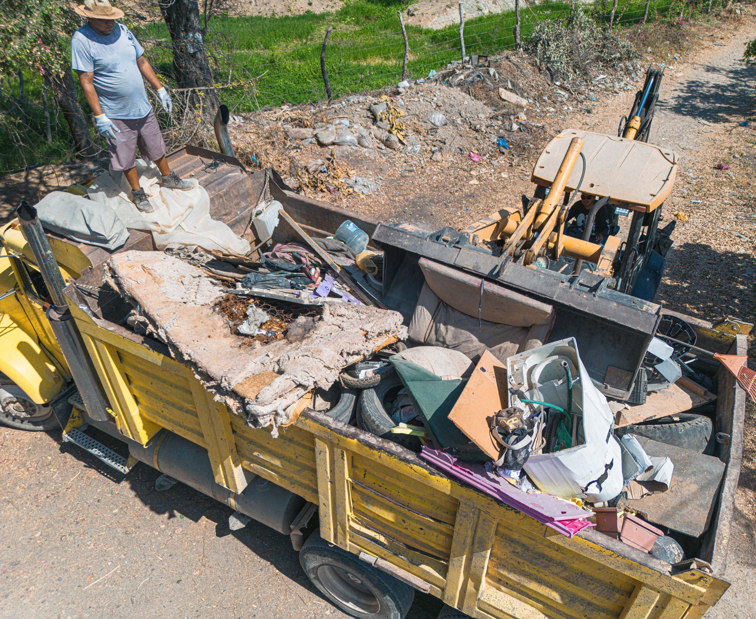 Continúan acciones de descacharrización en Bahía de Banderas