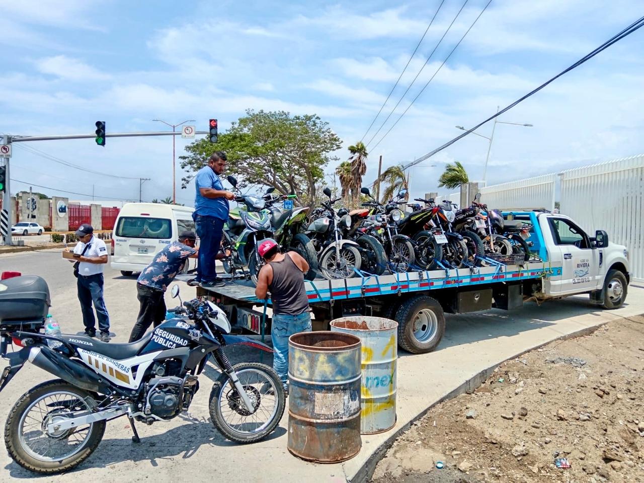 Realiza la Sub Dirección de Tránsito y Vialidad operativos de motocicletas para reducir accidentes