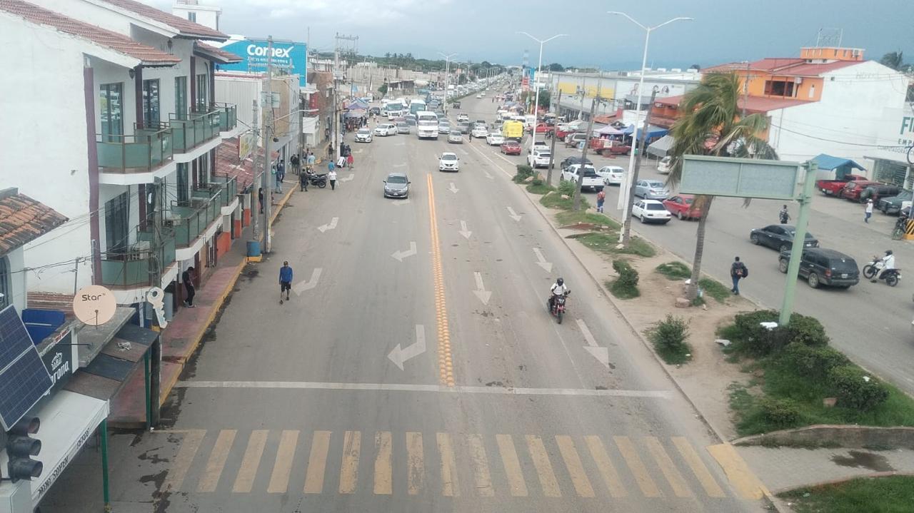 Rehabilitan vialidad elementos de Seguridad Ciudadana y Tránsito de Bahía de Banderas