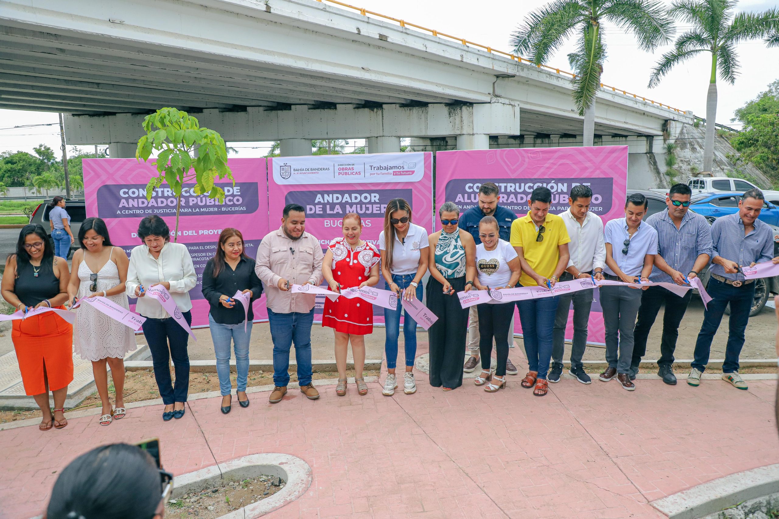 El Andador de la Mujer ya es un hecho, Lía Castro Díaz de León hace entrega de esta construcción