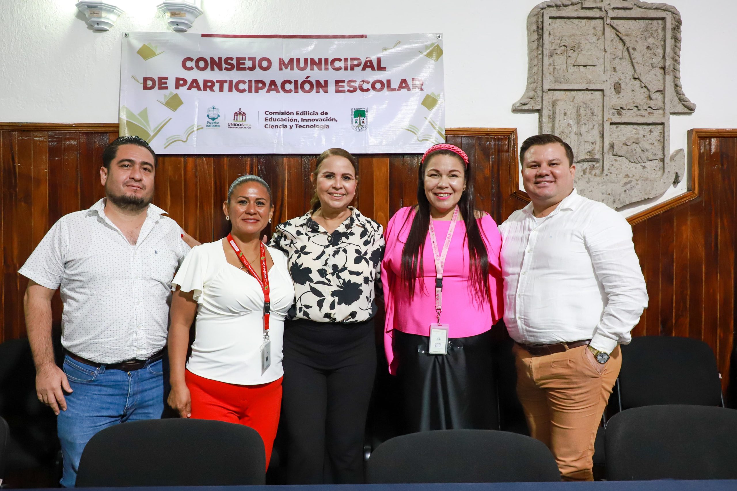 Coadyuvan ciudadanos y gobierno en la mejora educativa