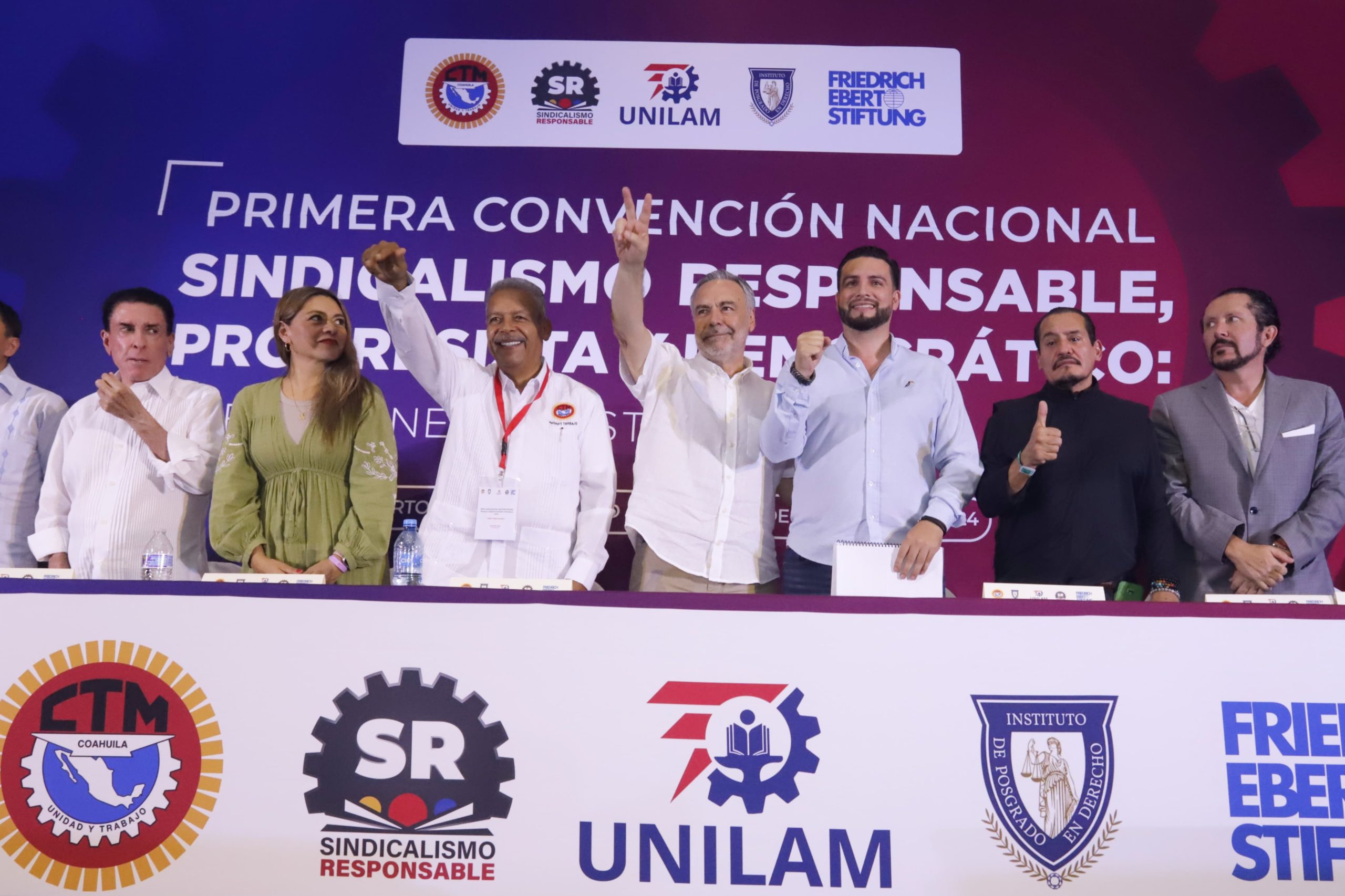 Clausura Luis Munguía la Primera Convención Nacional de la CTM