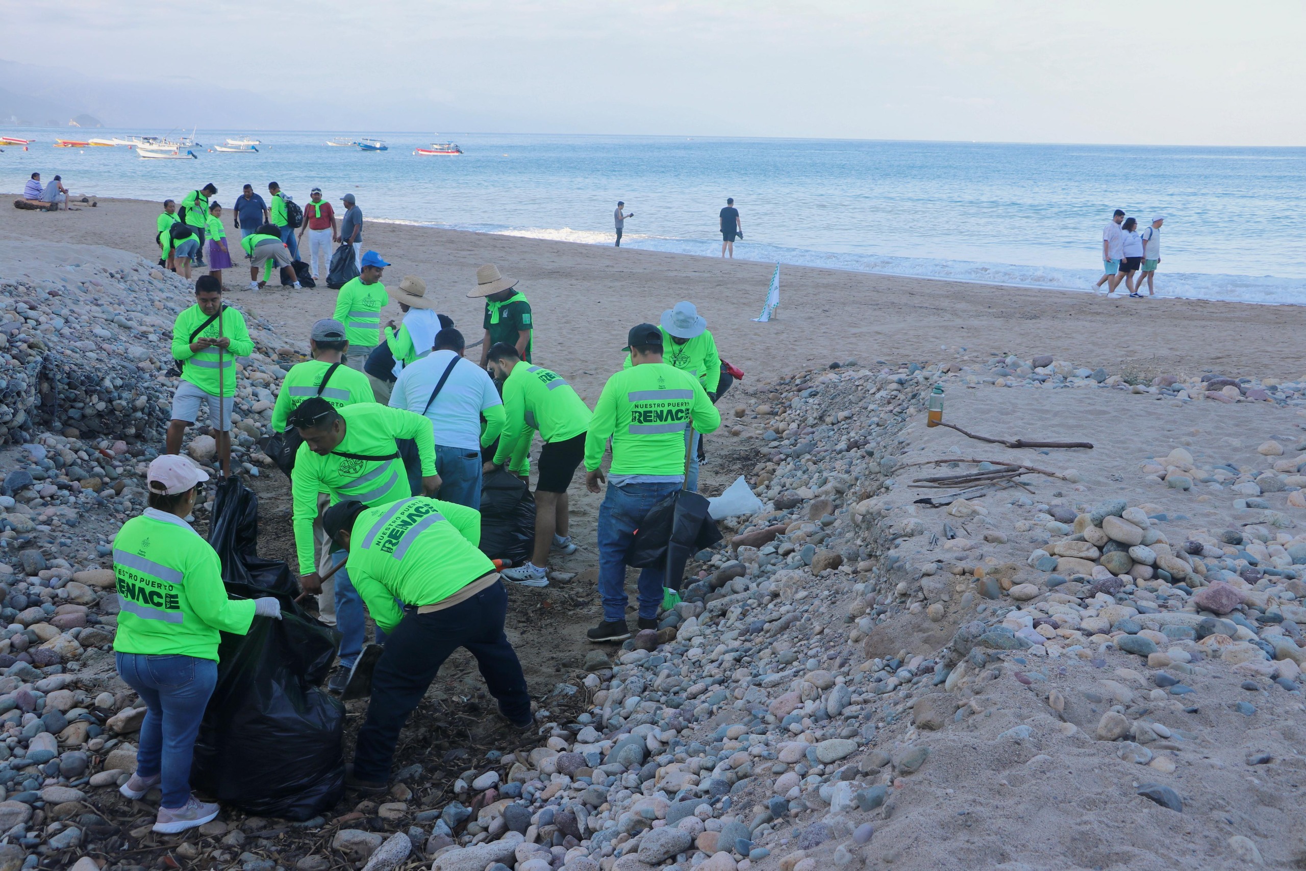 Limpieza de playas es prioridad para el Gobierno de Munguía