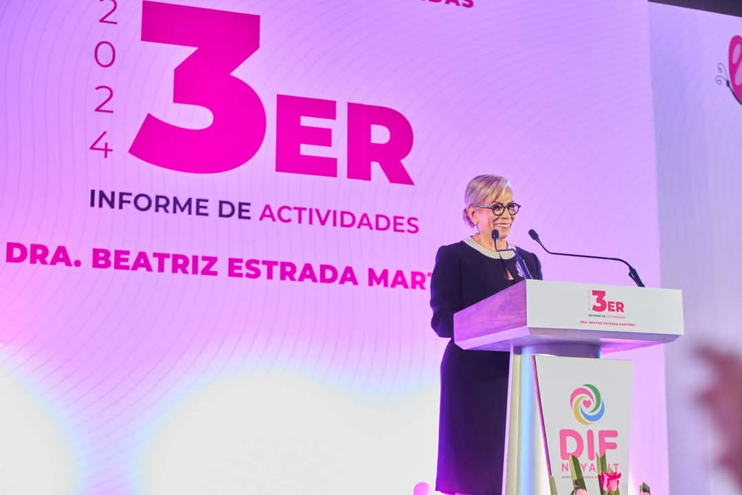 Margui Zúñiga y Héctor Santana respaldan el Tercer Informe de Actividades de Beatriz Estrada Martínez