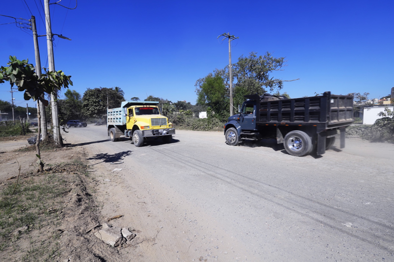 ¡Munguía sigue cumpliendo! Ahora pavimentarán, Av. Federación de Ixtapa a cañadas