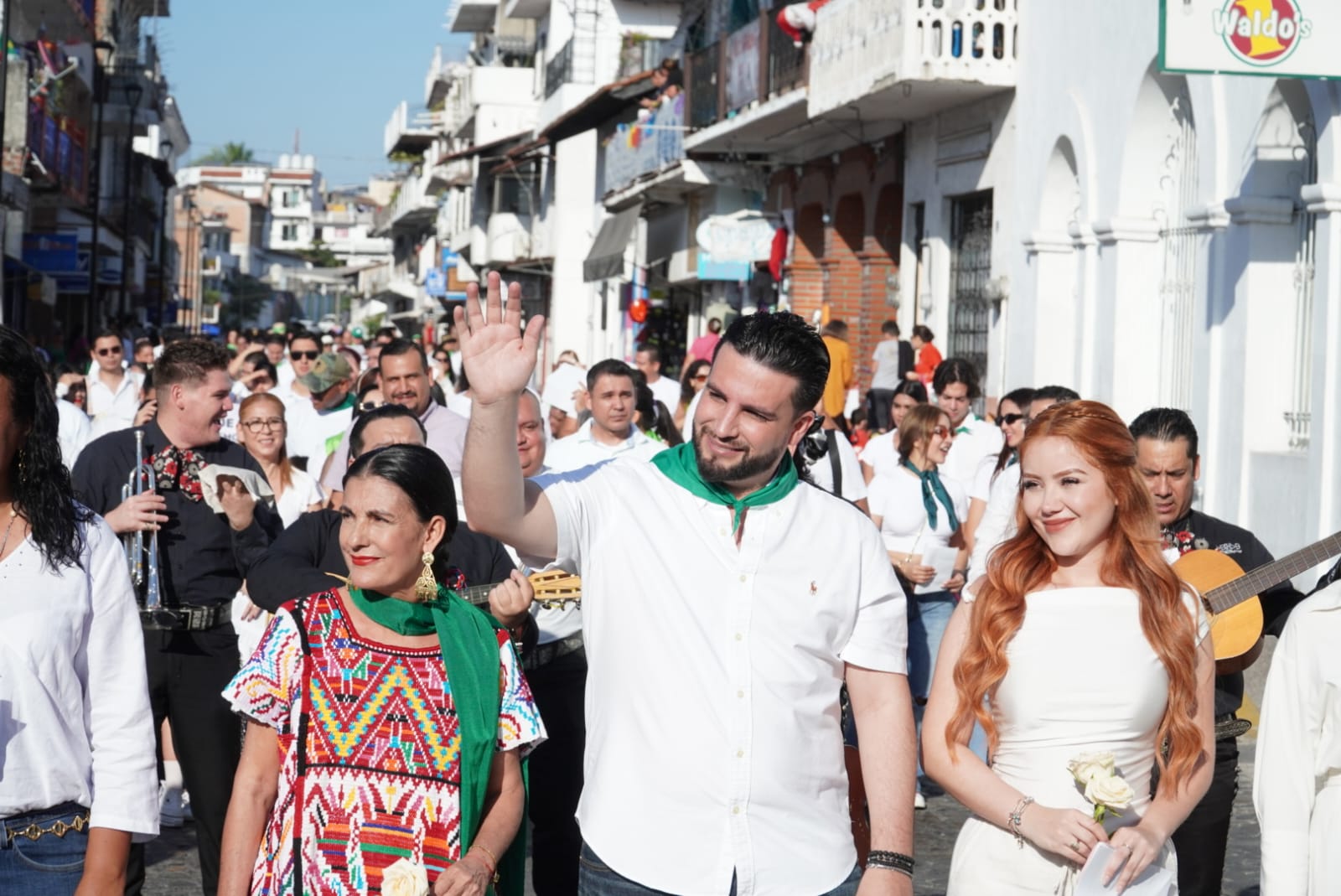 Peregrina con fervor guadalupano el Gobierno de Munguía