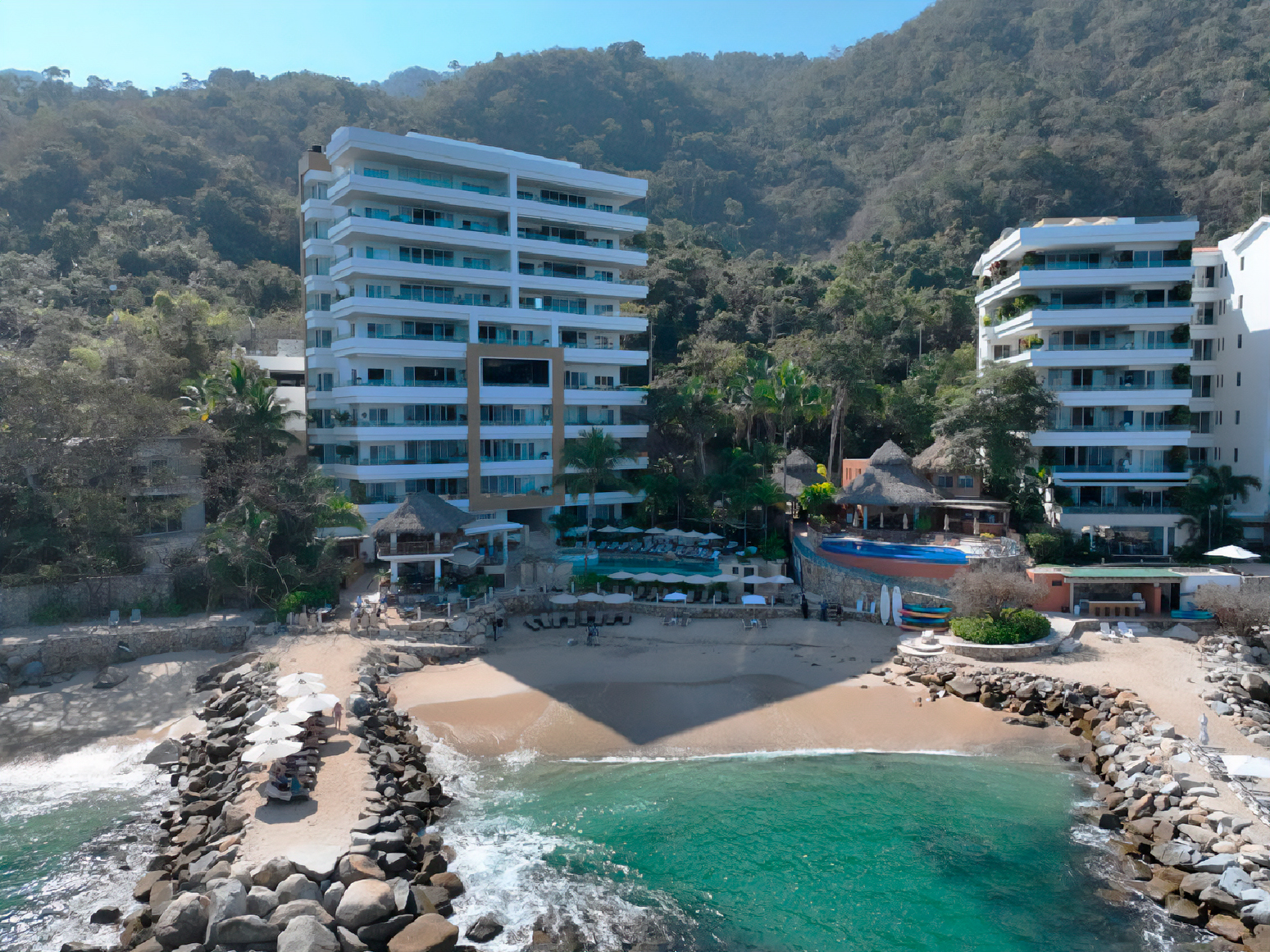 Profepa clausura tres desarrollos inmobiliarios en Puerto Vallarta por irregularidades ambientales